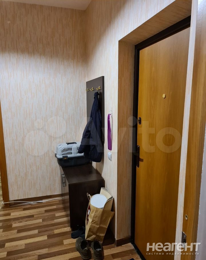 Продается 1-комнатная квартира, 42,7 м²