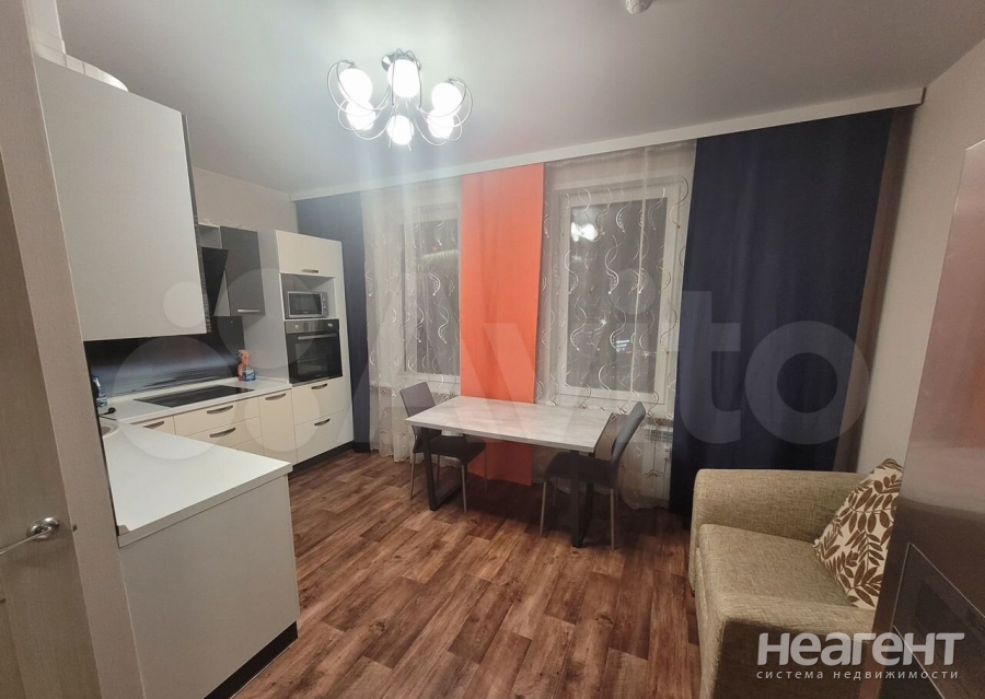 Сдается 1-комнатная квартира, 42,9 м²