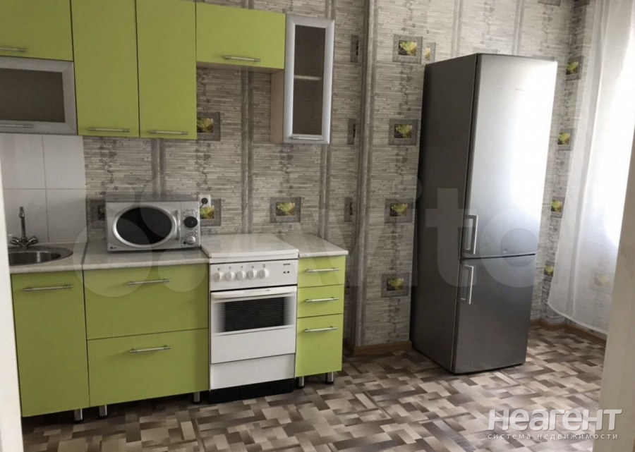 Продается 1-комнатная квартира, 43 м²