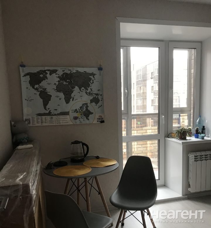 Продается 1-комнатная квартира, 36 м²