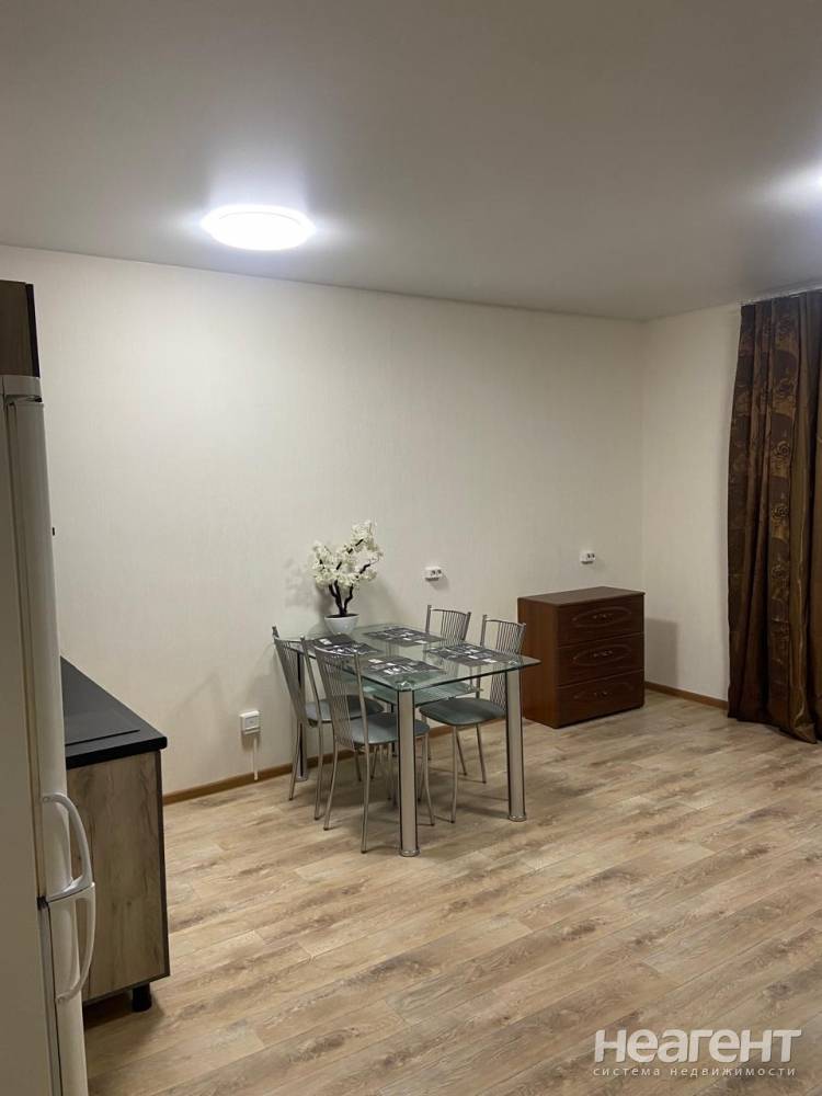 Сдается 1-комнатная квартира, 32 м²