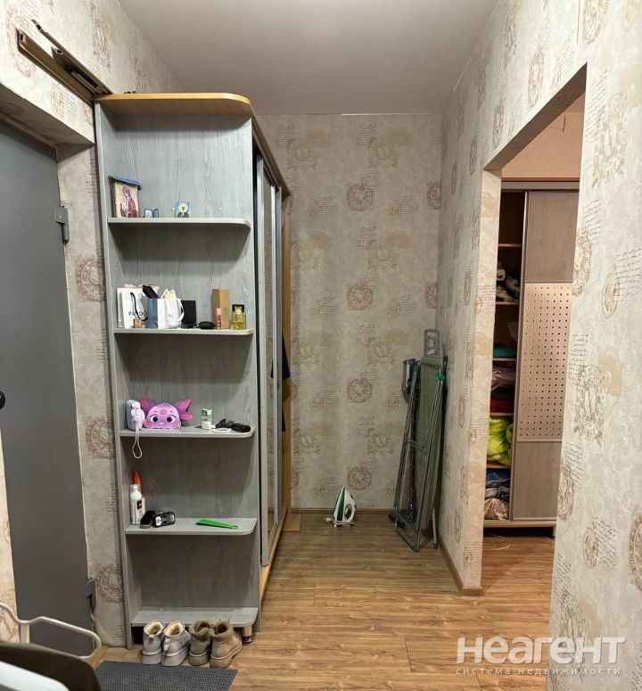 Продается 1-комнатная квартира, 42,8 м²