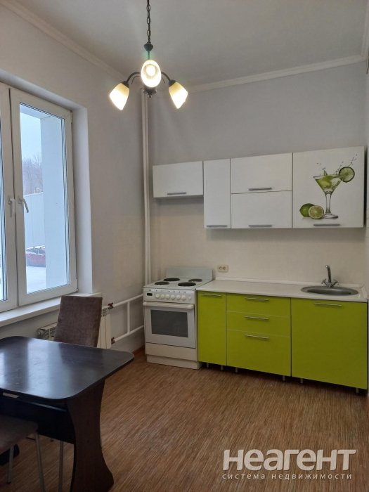 Сдается 1-комнатная квартира, 37 м²