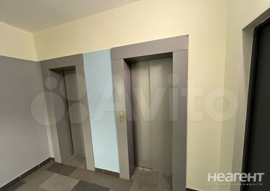 Продается 1-комнатная квартира, 49 м²