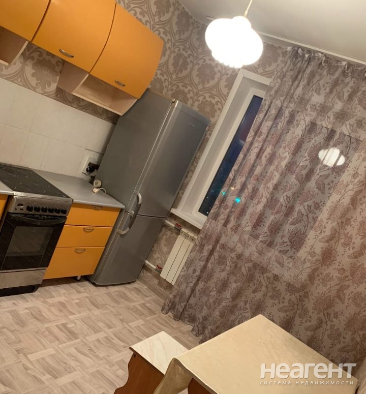 Продается 1-комнатная квартира, 43 м²