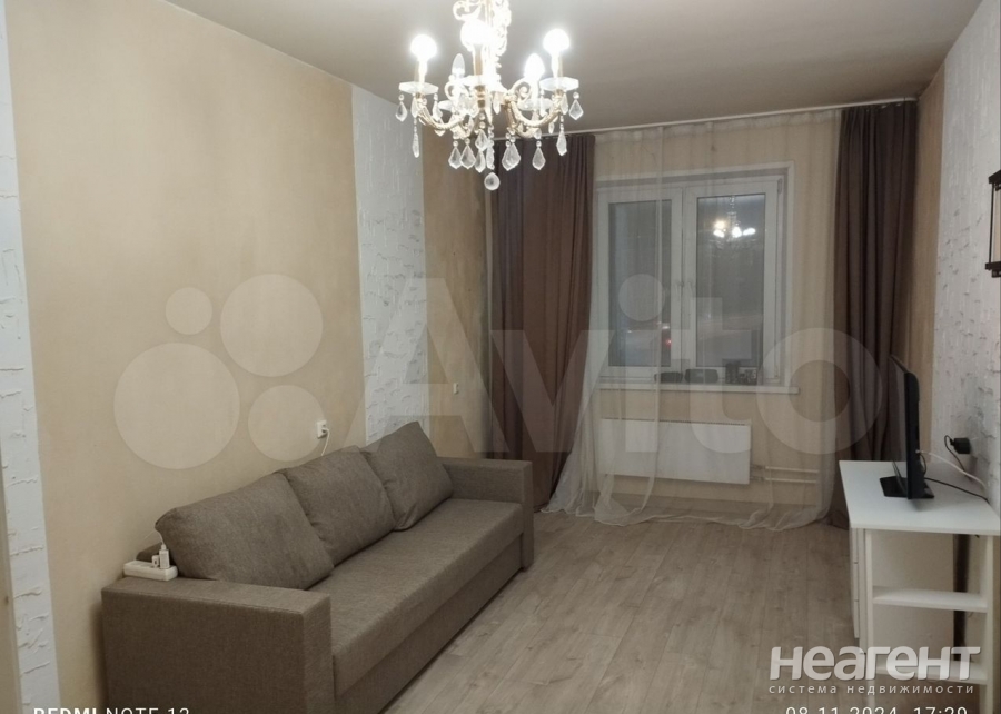 Сдается 1-комнатная квартира, 35,8 м²