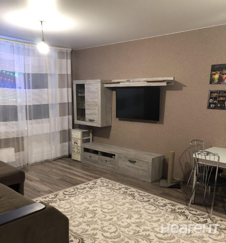 Продается 1-комнатная квартира, 46,7 м²