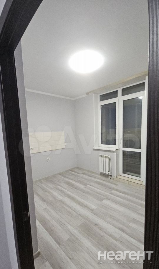 Продается 1-комнатная квартира, 45,9 м²