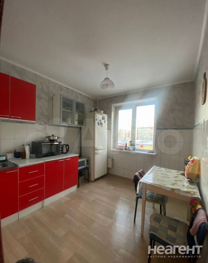 Продается 1-комнатная квартира, 42 м²