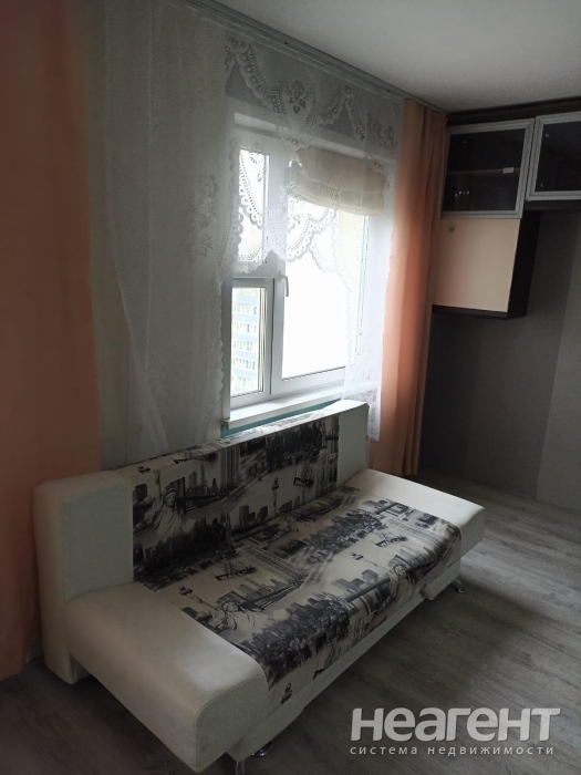 Сдается 1-комнатная квартира, 37 м²