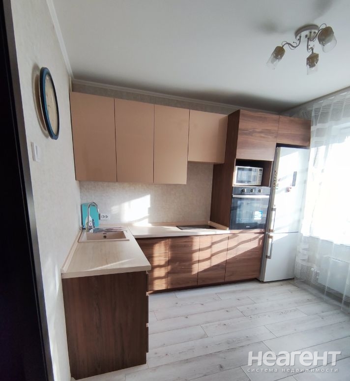 Сдается 1-комнатная квартира, 44 м²