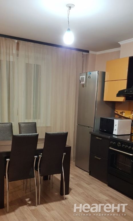 Продается 1-комнатная квартира, 41,2 м²