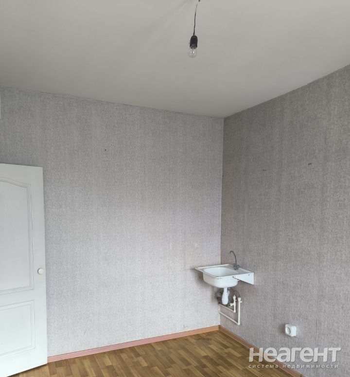 Продается 1-комнатная квартира, 45 м²