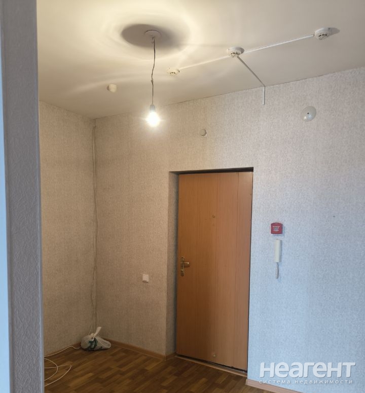 Продается 1-комнатная квартира, 45 м²