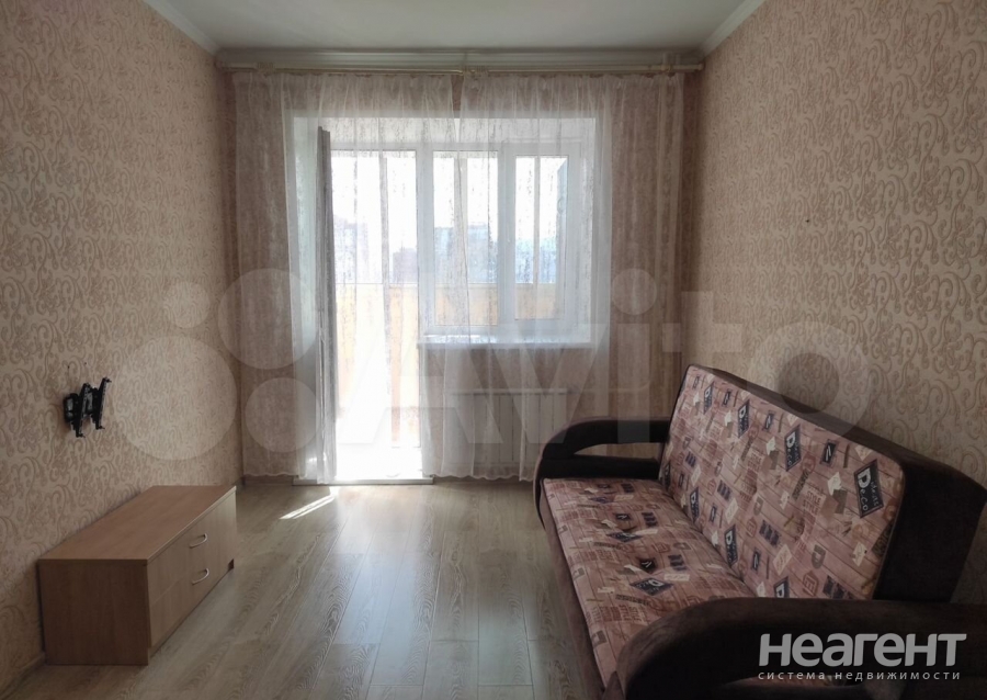 Сдается 1-комнатная квартира, 40 м²