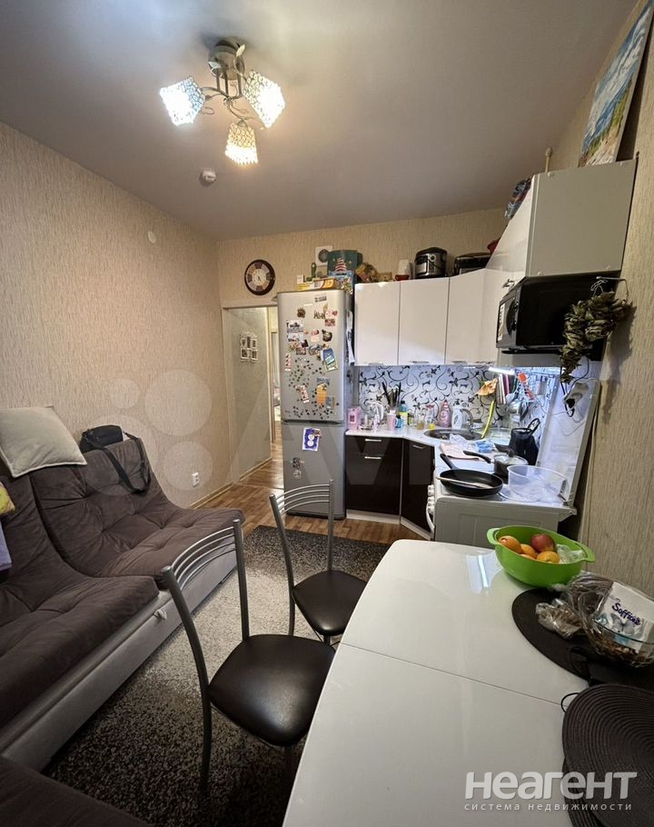 Продается 1-комнатная квартира, 41,6 м²