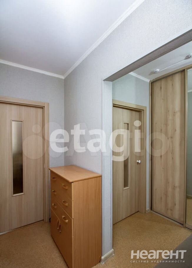 Продается 1-комнатная квартира, 36 м²