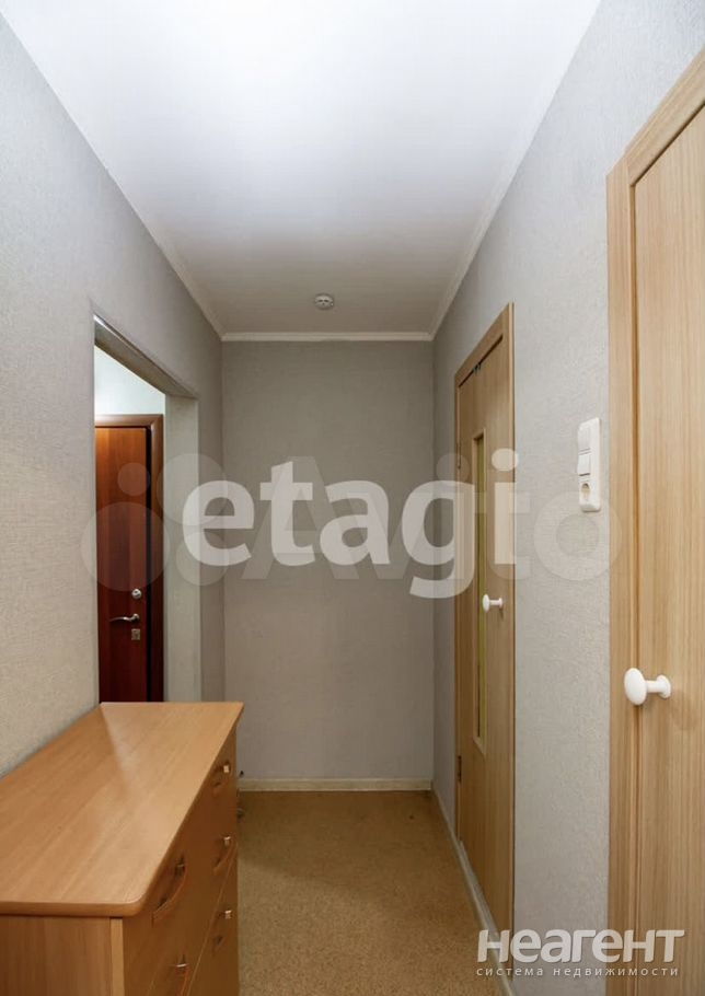 Продается 1-комнатная квартира, 36 м²