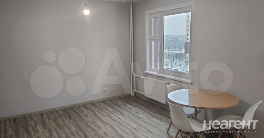 Сдается 1-комнатная квартира, 40 м²