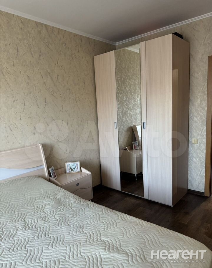 Продается Многокомнатная квартира, 78,8 м²