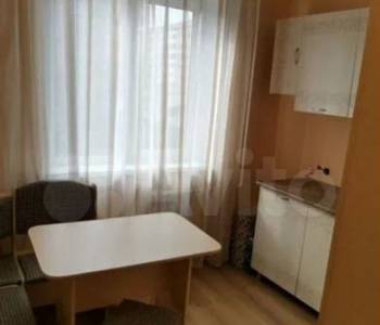 Продается 1-комнатная квартира, 35 м²