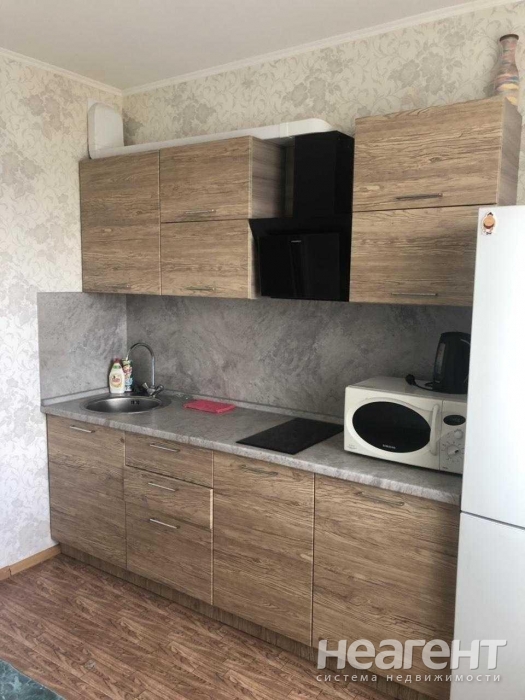 Продается 1-комнатная квартира, 41 м²