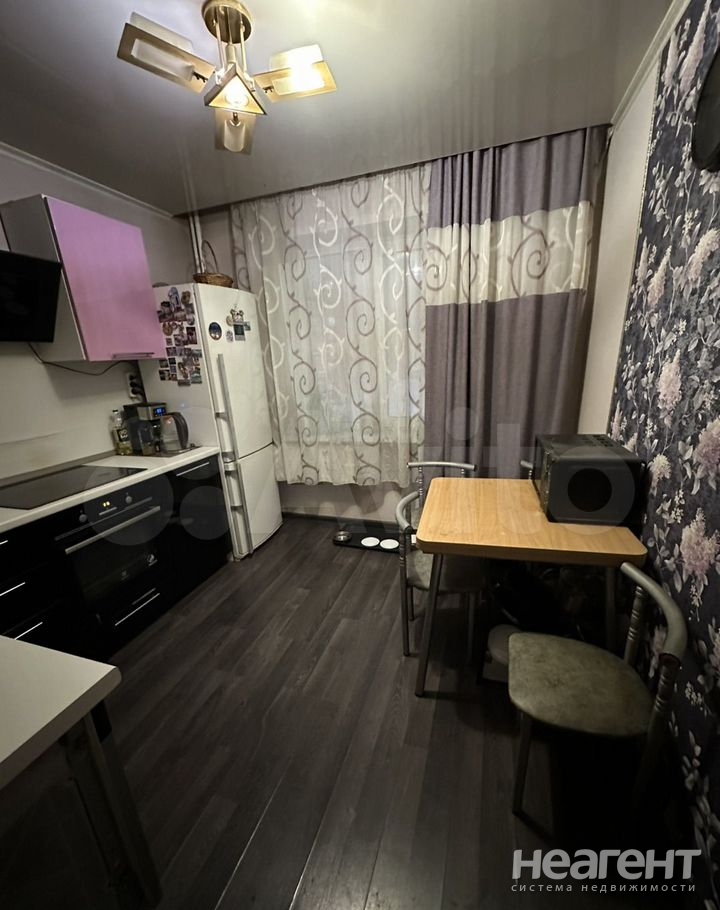 Продается 1-комнатная квартира, 40,5 м²