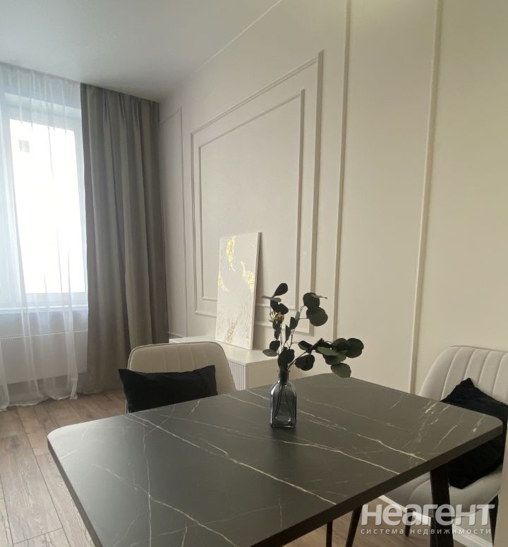 Продается 1-комнатная квартира, 46,4 м²