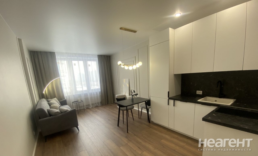 Продается 1-комнатная квартира, 46,4 м²