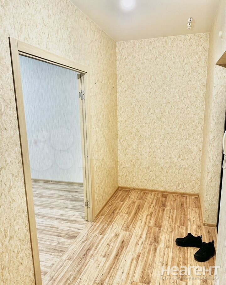 Продается 1-комнатная квартира, 42,7 м²