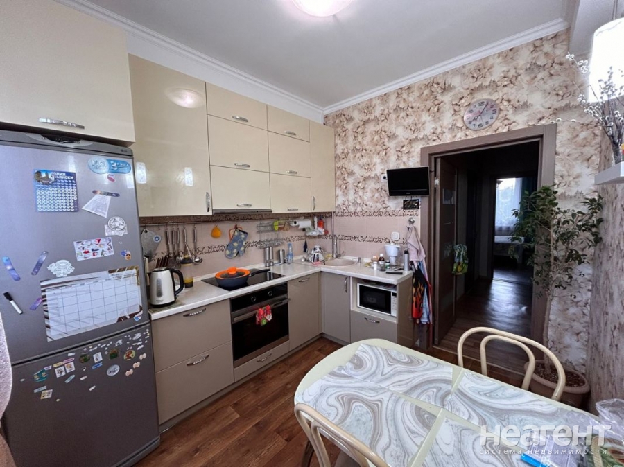 Продается 3-х комнатная квартира, 76,4 м²