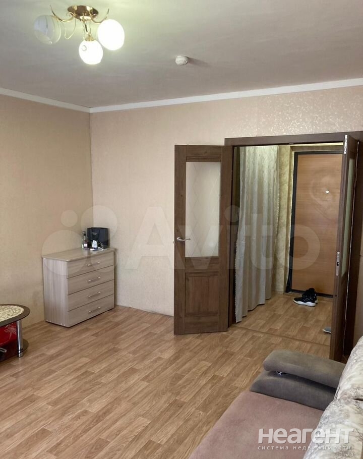 Продается 1-комнатная квартира, 42,1 м²