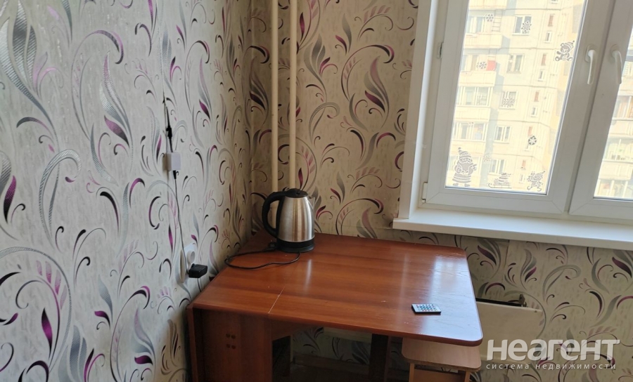 Продается 1-комнатная квартира, 28,2 м²