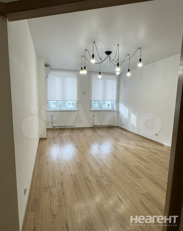 Сдается 1-комнатная квартира, 45 м²