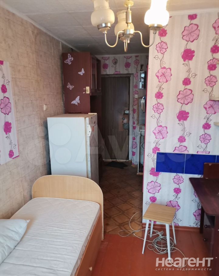 Продается 1-комнатная квартира, 14 м²