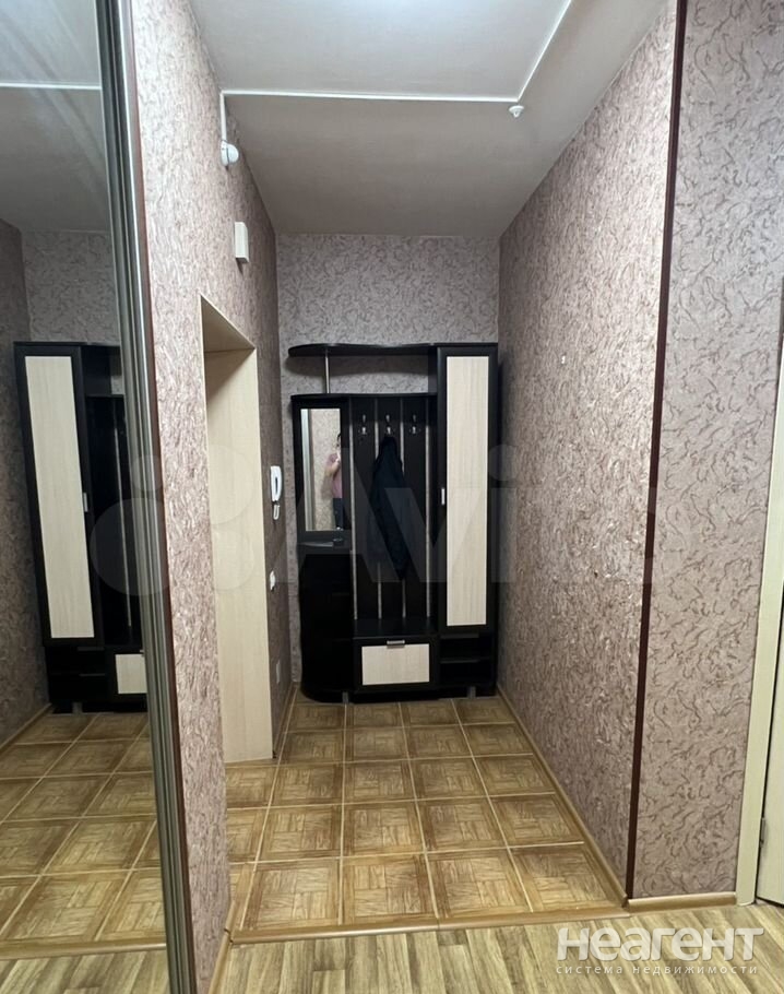 Сдается 2-х комнатная квартира, 66 м²