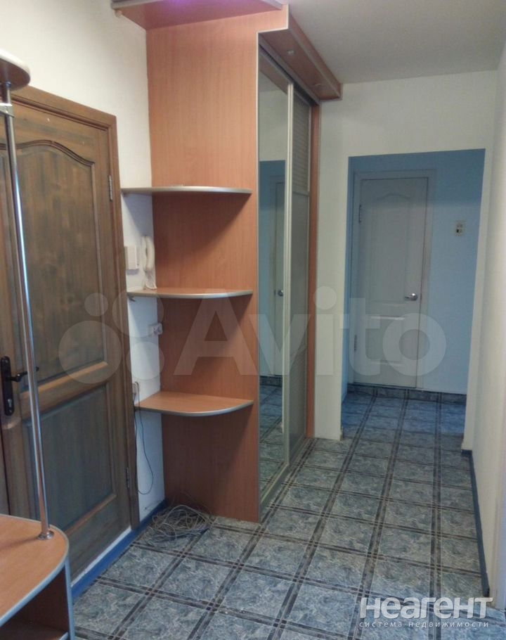 Сдается 1-комнатная квартира, 42 м²