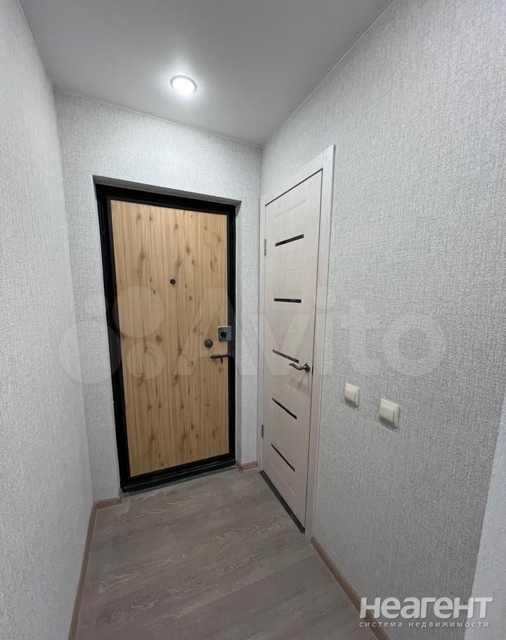 Продается 1-комнатная квартира, 12 м²