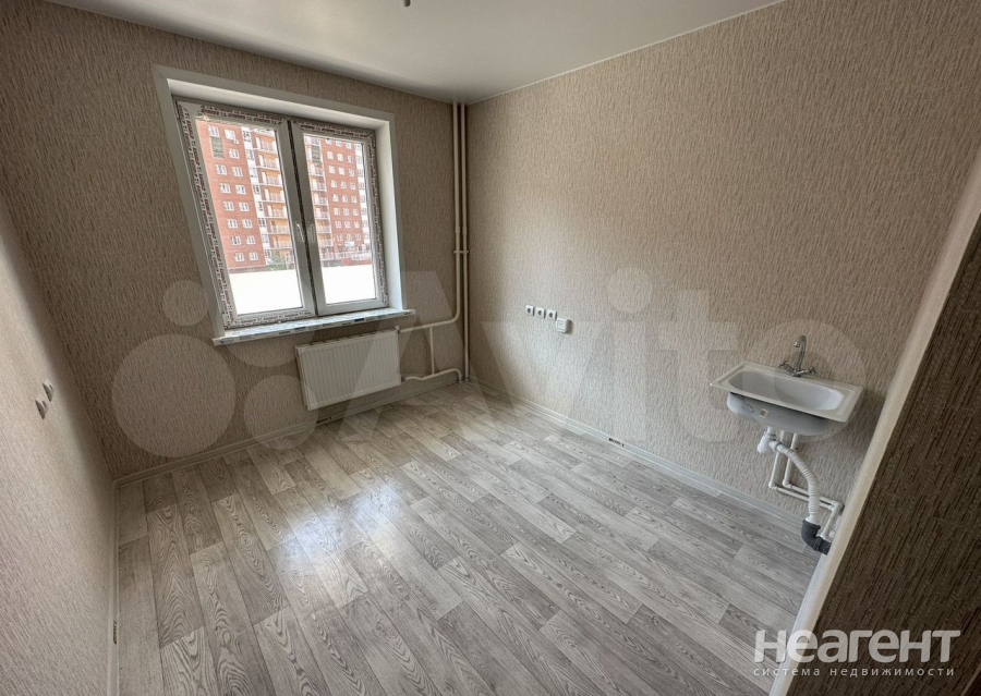 Сдается 1-комнатная квартира, 39 м²