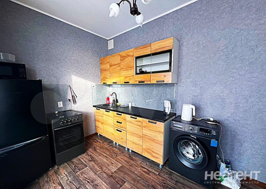 Продается 1-комнатная квартира, 36 м²