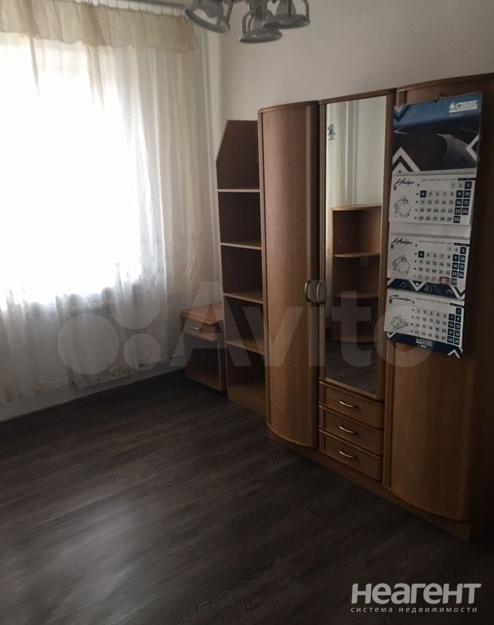 Сдается Многокомнатная квартира, 80 м²