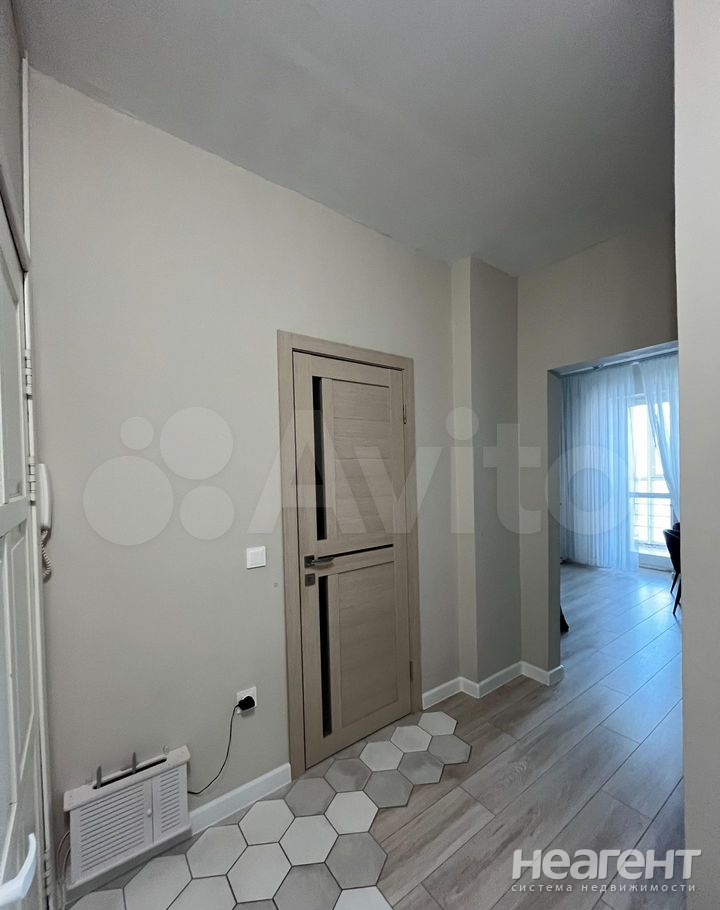 Продается 1-комнатная квартира, 39 м²