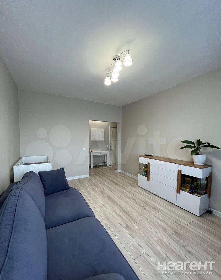 Продается 1-комнатная квартира, 39 м²