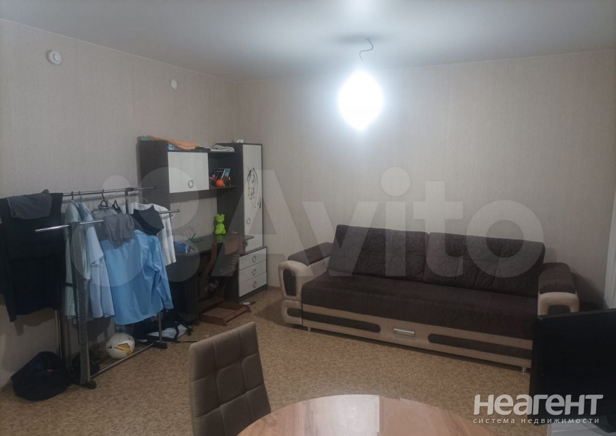 Продается 1-комнатная квартира, 40 м²