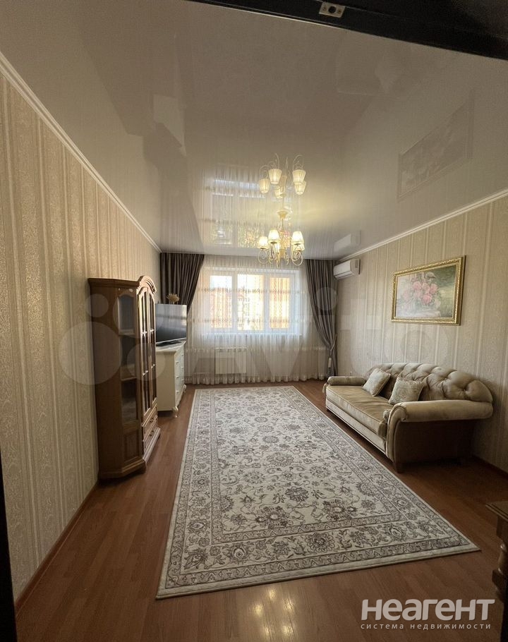 Продается 1-комнатная квартира, 51,9 м²