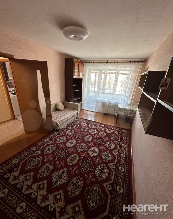 Сдается 1-комнатная квартира, 37 м²