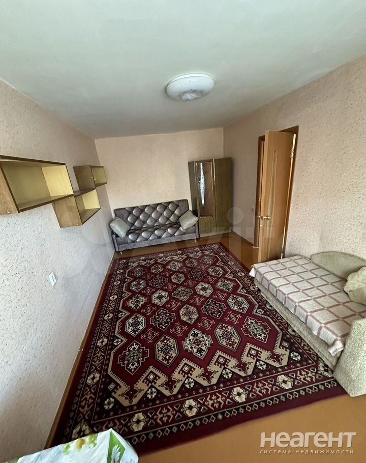 Сдается 1-комнатная квартира, 37 м²