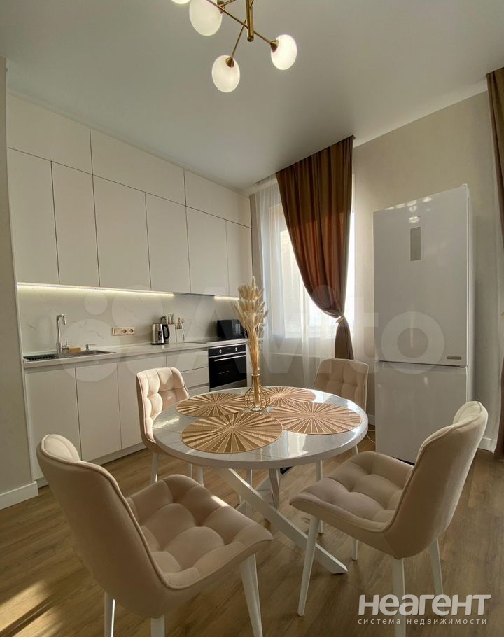 Сдается 2-х комнатная квартира, 67,7 м²