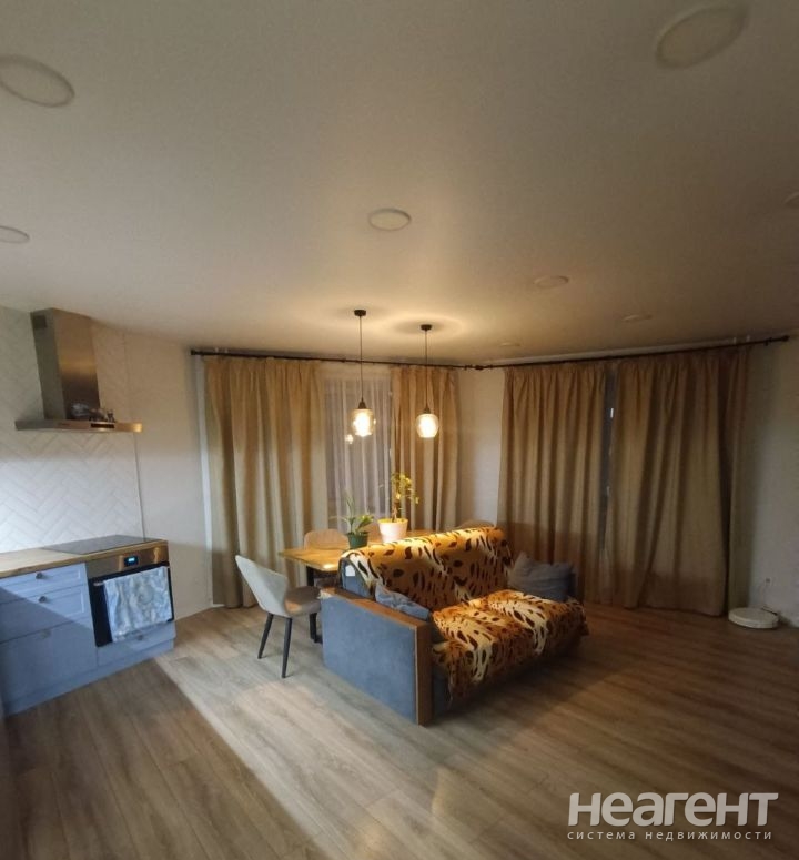 Сдается Многокомнатная квартира, 68 м²