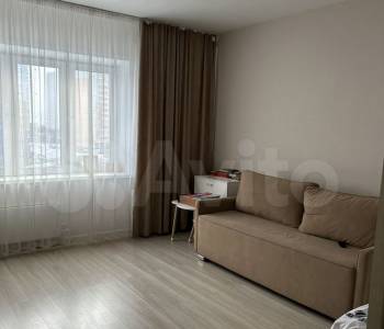 Продается 1-комнатная квартира, 49 м²